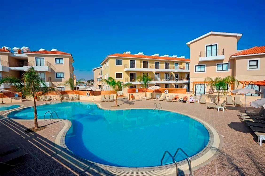 Stay Kyklades Resort & Spa Paralimni Exterior photo